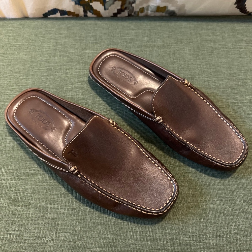 Tod's Slip On Leather Driving Loafers